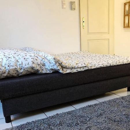 Charmante Gartenwohnung Mit Privatem Grossen Garten كولونيا المظهر الخارجي الصورة
