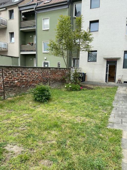 Charmante Gartenwohnung Mit Privatem Grossen Garten كولونيا المظهر الخارجي الصورة